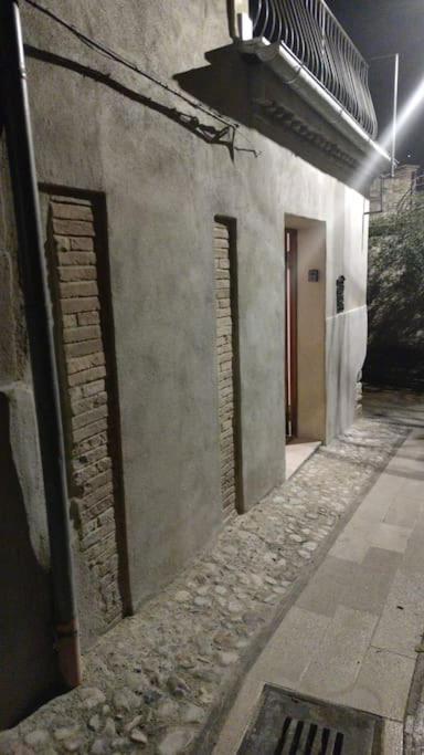 Casa In Antico Borgo Medievale A Tarano Ri, Via Giacomo Leopardi, 15 Βίλα Εξωτερικό φωτογραφία