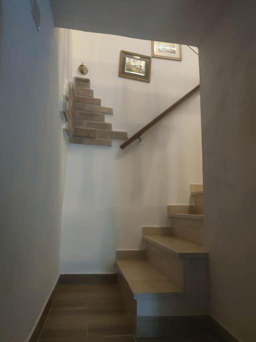 Casa In Antico Borgo Medievale A Tarano Ri, Via Giacomo Leopardi, 15 Βίλα Εξωτερικό φωτογραφία
